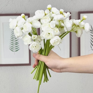 faux wihte Ranunculus flower，artificial short Ranunculus bunch，DIY floral supply，faux white flower，flower arrangement，DIY wedding bouquet