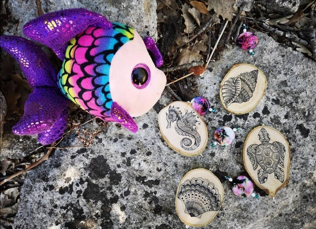 Au Creux Des Vagues - Suspension Réalisée avec Des Rondin de Bois et Perles Qualité Pour Déco Chambr