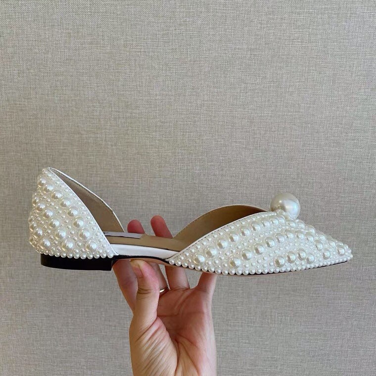Flat shoes hot sale with pearls