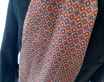 Vintage Paisley Scarf Cravat: Burgundy Retro Mod Style