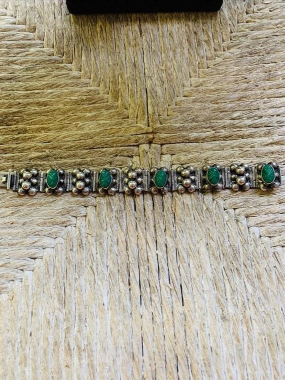 Vintage Hand-Carved Green Agate Mexican Bracelet - image 3