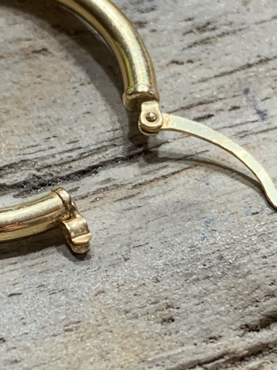 Vintage High Polish 14k Y. Gold Hoop Earrings - image 6