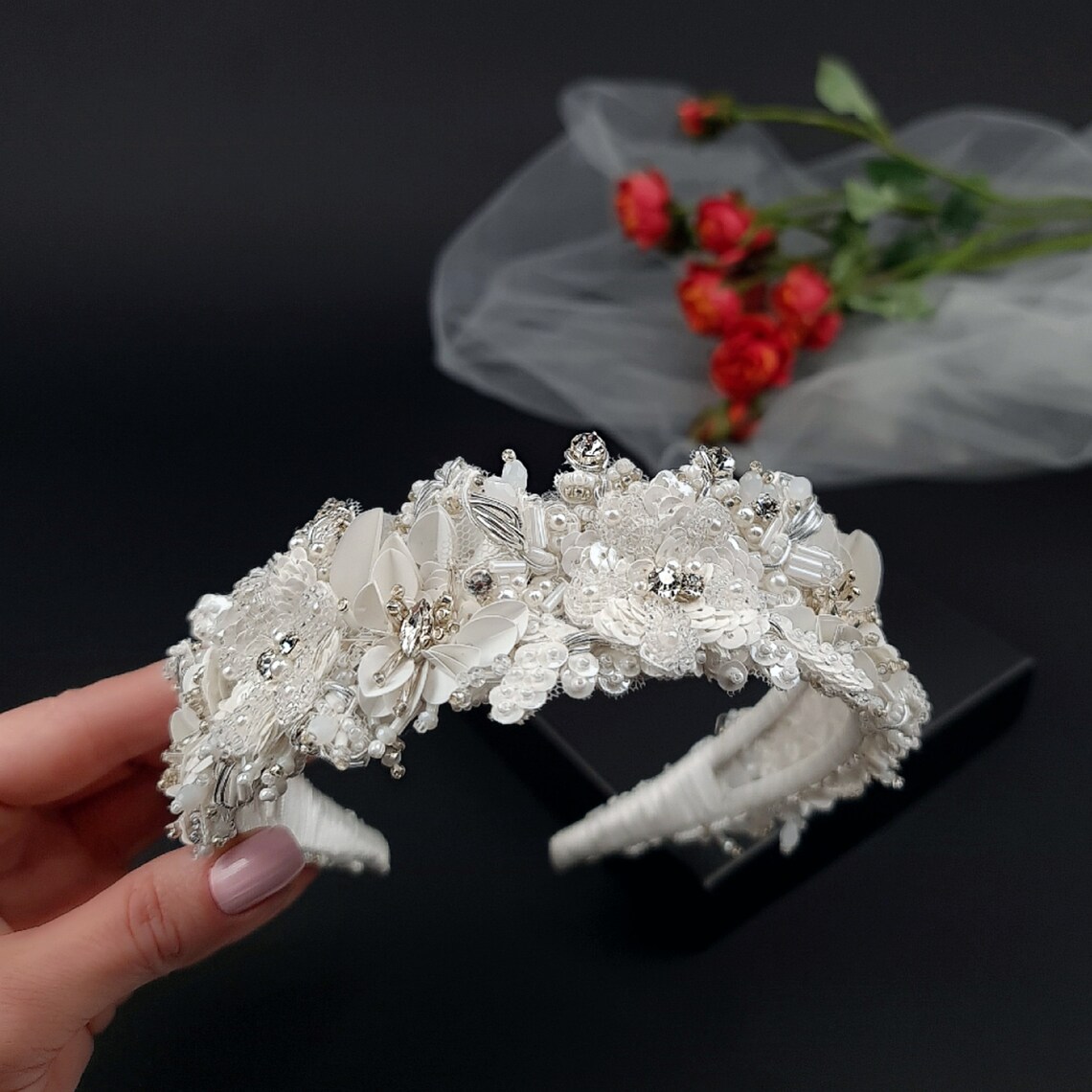 Medallion Floral Lace Headscarf