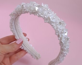 ?HANDMADE CAMELLIA BEADED HEADBAND LUNA | Beaded Camelia Flower Headband - Etsy main image 4