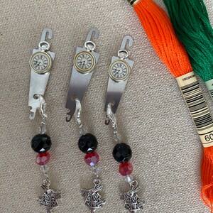 Alice in Wonderland/ rabbit/clock Needle Threaders for cross stitch/embroidery/tapestry/quilting.