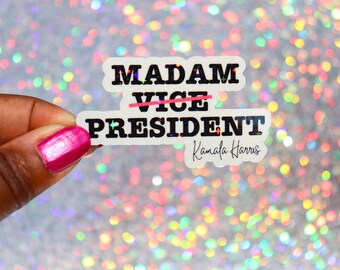 Pegatina de señora presidenta / Kamala Harris / Estoy hablando / Mercancía electoral de 2024 / Regalos para calcetines / Regalos para ella / Regalo feminista / SS22