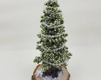 Снежная новогодняя елка - Снежинка из проволоки и бисера - Миниатюрная снежная проволочная елка из бисера Праздничное украшение