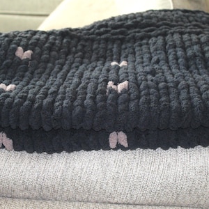 Hand Knit Chunky Chenille Blanket: Charcoal Gray with Tan Hearts (50&quot;x50&quot;)