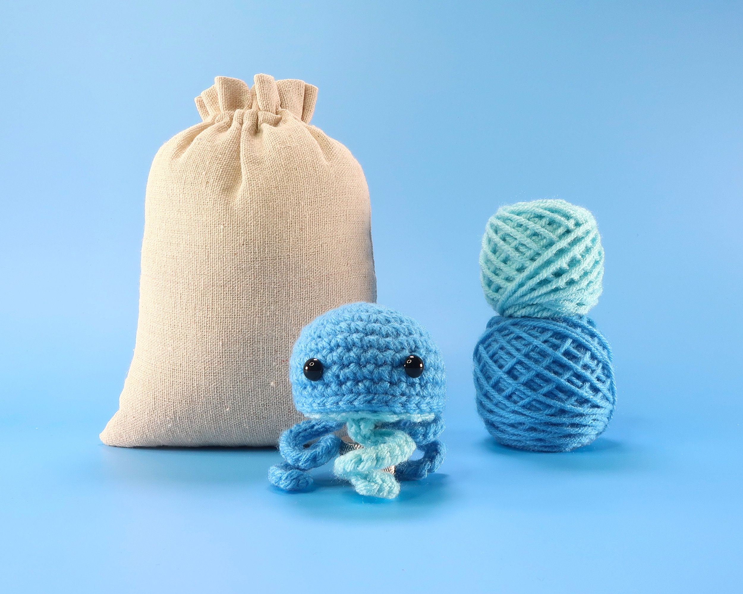 Toft Mini Crochet Kit-Mike the Jellyfish (Cream)