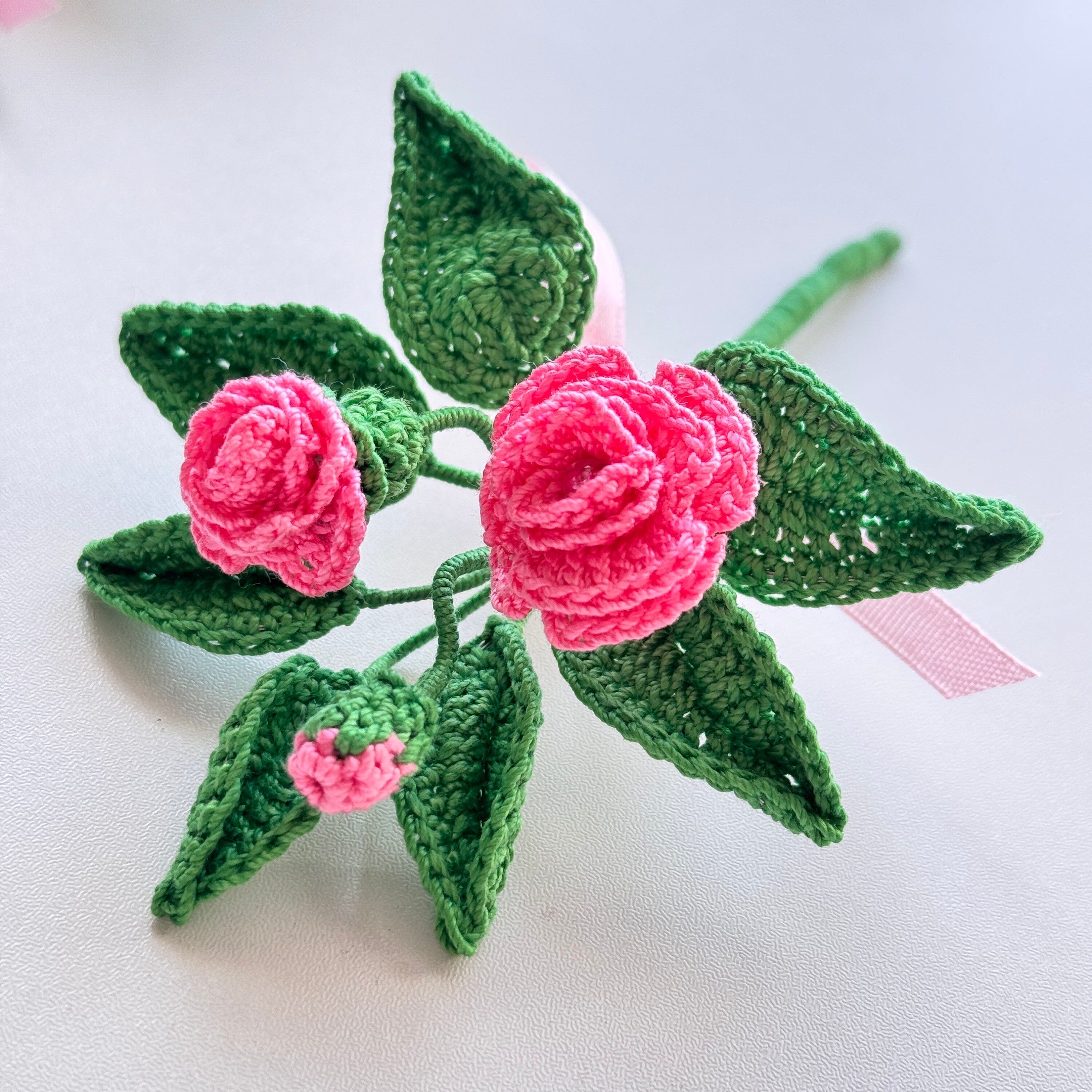 Pink Crochet Roses Pink Roses Crochet Flower Pin Boutonnière Rose Wedding Mini Bouquet ...