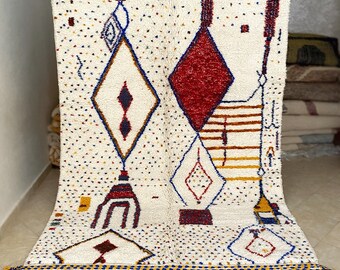 Timeless Moroccan Craftsmanship: Handwoven Beni Ourain Rug