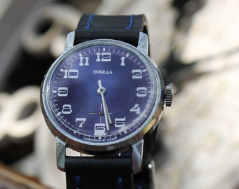 Montre Pobeda originale soviétique Vintage hommes ZIM avec cadran bleu ! Nouveau bracelet en cuir ! Montre vintage. Montre URSS.
