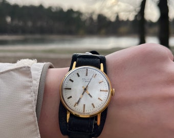 Montre vintage pour hommes « Poljot » - Mécanique, 1MCHZ, une montre classique pour messieurs. 17 bijoux Montre-bracelet soviétique.