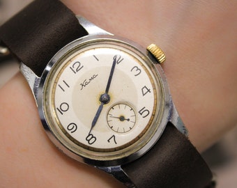 Montre-bracelet mécanique soviétique vintage URSS Wostok Vostok Kama | Original des années 1960. Boutique ukrainienne