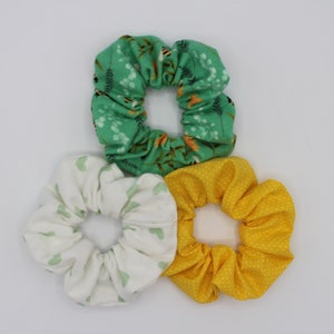 Bee Scrunchie Set