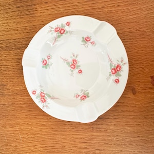 Vintage Shelley Porcelain Ashtray – Rose Spray Pattern (Mid-Century)