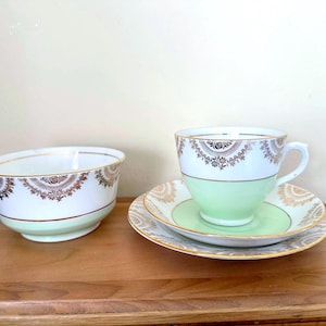 TF&S Phoenix Bone China Sugar Bowl - Green and Gold Pattern - English China