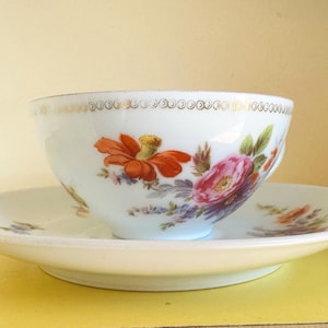 Antique Thomas Porzellan Bavaria Tea Cup & Saucer Hand Painted Fine Porcelain Germany 1924