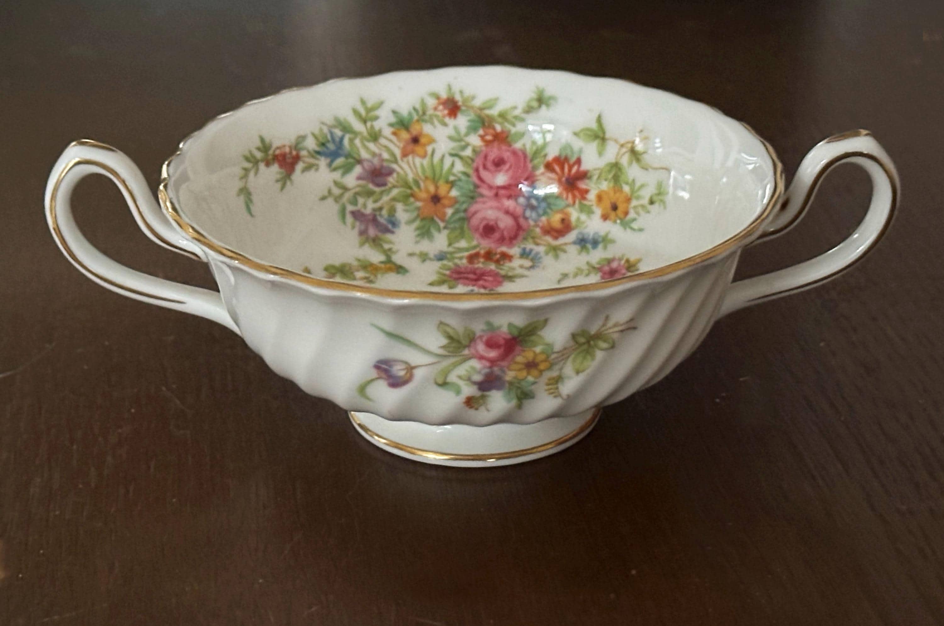 Minton エリザベス 皿 ファインボーンチャイナ Minton エリザベス 皿 ファインボーンチャイナ - メルカリ