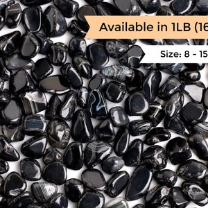 Puede incluir: Piedras de ágata negra pulidas, disponibles en 1 LB (16 oz), tamaño 8-15 mm. Las piedras son lisas y pulidas, con una variedad de patrones negros y blancos.