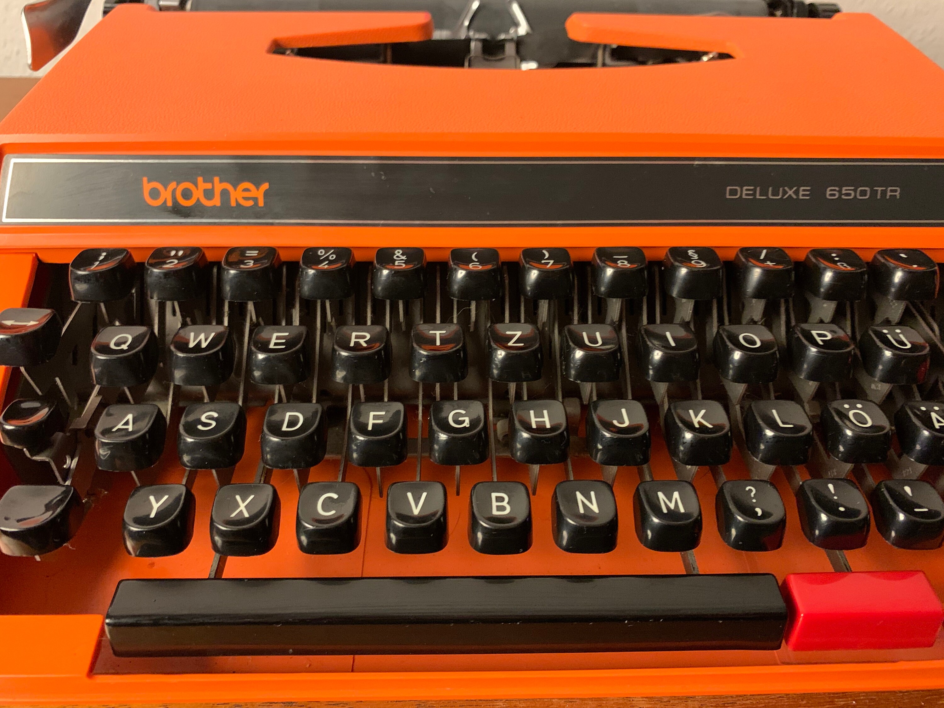 ヴィンテージ オレンジ ブラザー デラックス 650TR タイプライター