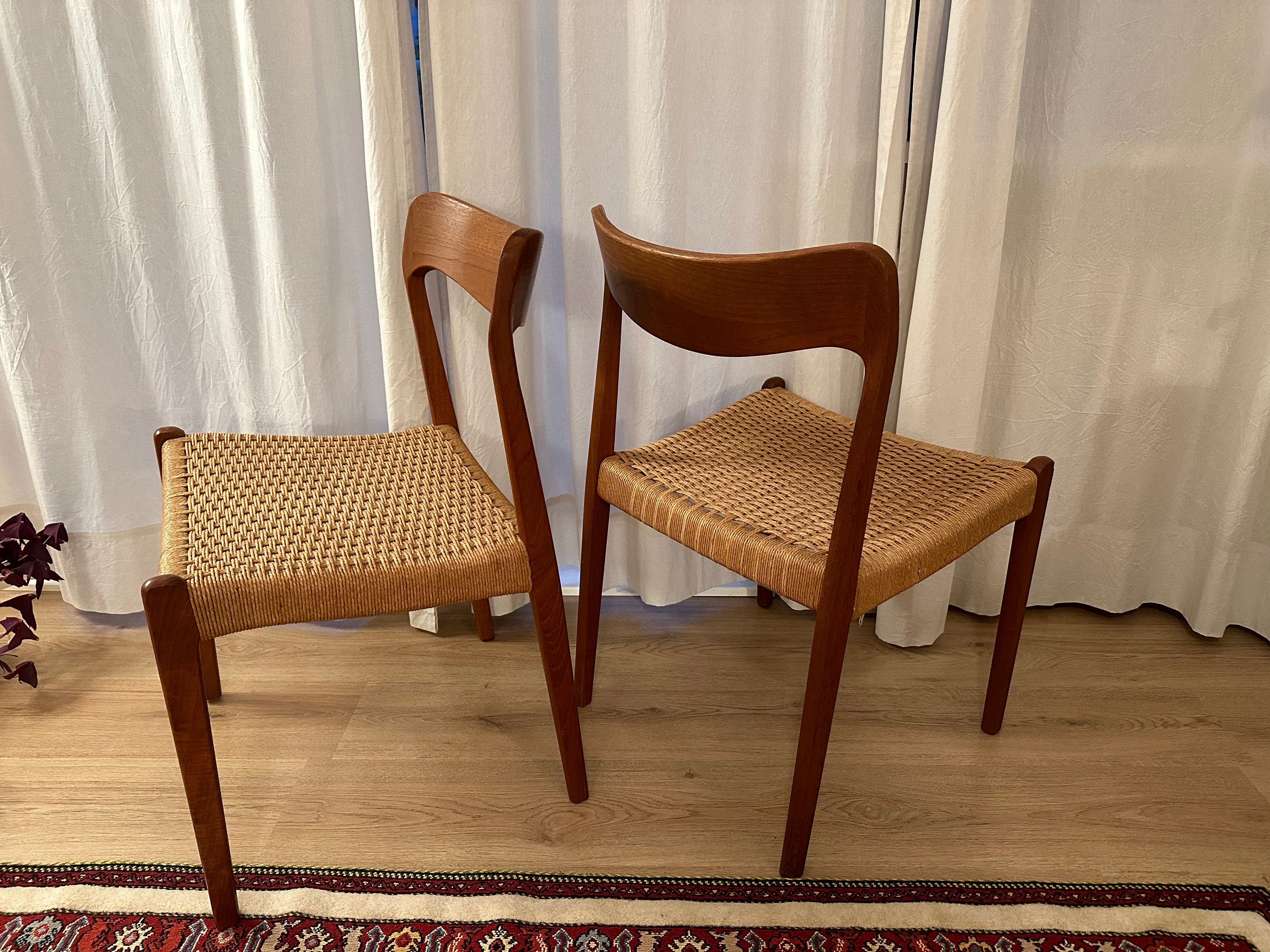 Danish Chairs | Noritsugu Oda 織田憲嗣 | nostos books ノスト