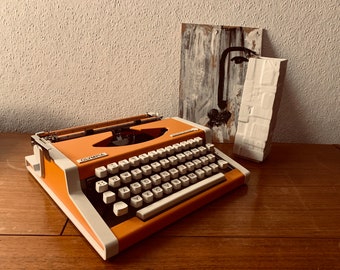 Olympia Traveller De Luxe Typewriter Orange White