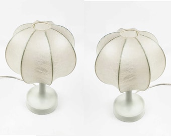 une paire de lampes de table Cocoon « Goldkant » de « Friedal Wauer » Lampe de bureau du milieu du siècle, Lampe de chevet allemande des années 60 et 70, lampe de table design vintage