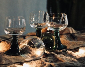 Römer Wineglasses, wine glasses with green base, capacity 100 ml, vintage glasses, midcentury set, 60s 70s