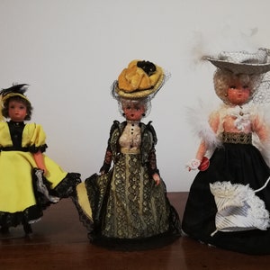 Historical folk doll Parisiennes Belle Epoque lot Tanagra vintage doll label