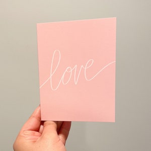 Cartão rosa cursivo de amor para dia dos namorados, casamento, aniversário, noivado, fuga