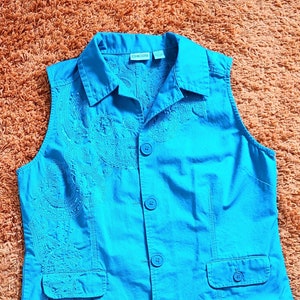 Women&#39;s Blue Color - Size 2 - Collared Vest - Chico&#39;s - Fits Large