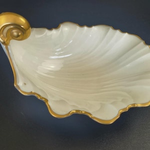 Vintage - Mikasa - Larry Laslo - Shell Dish - Made in Japan - 5 3/4&quot; Long