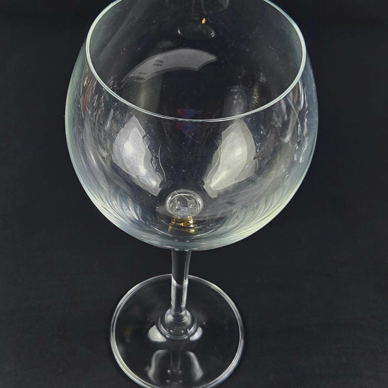 Red Balloon Wine Glass - Etsy UK