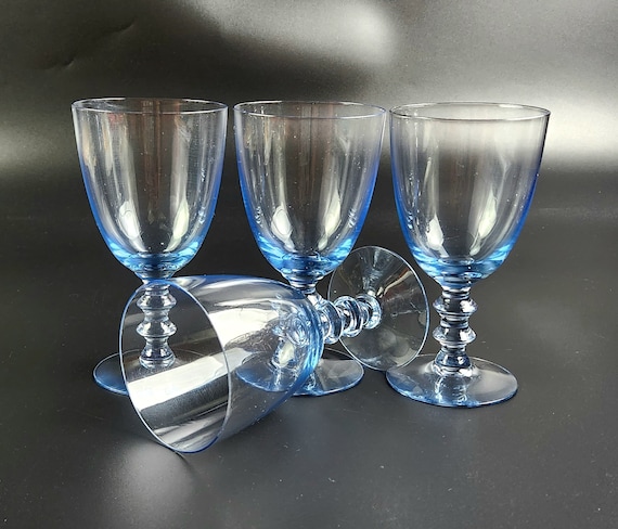 5 ounce plastic wine glasses Bev Tek 17 oz Polycarbonate Stemless Wine Glass - 3 1/2" x 3 1/2" x 5"