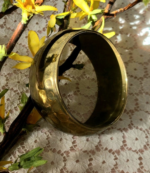 Vintage - Hammered Look - Beautiful - Brass Bangl… - image 2