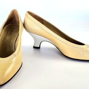 Vintage Yves Saint Laurent Pumps - Size 9M - Cream and Off-white Color - 2.5&quot; Heel