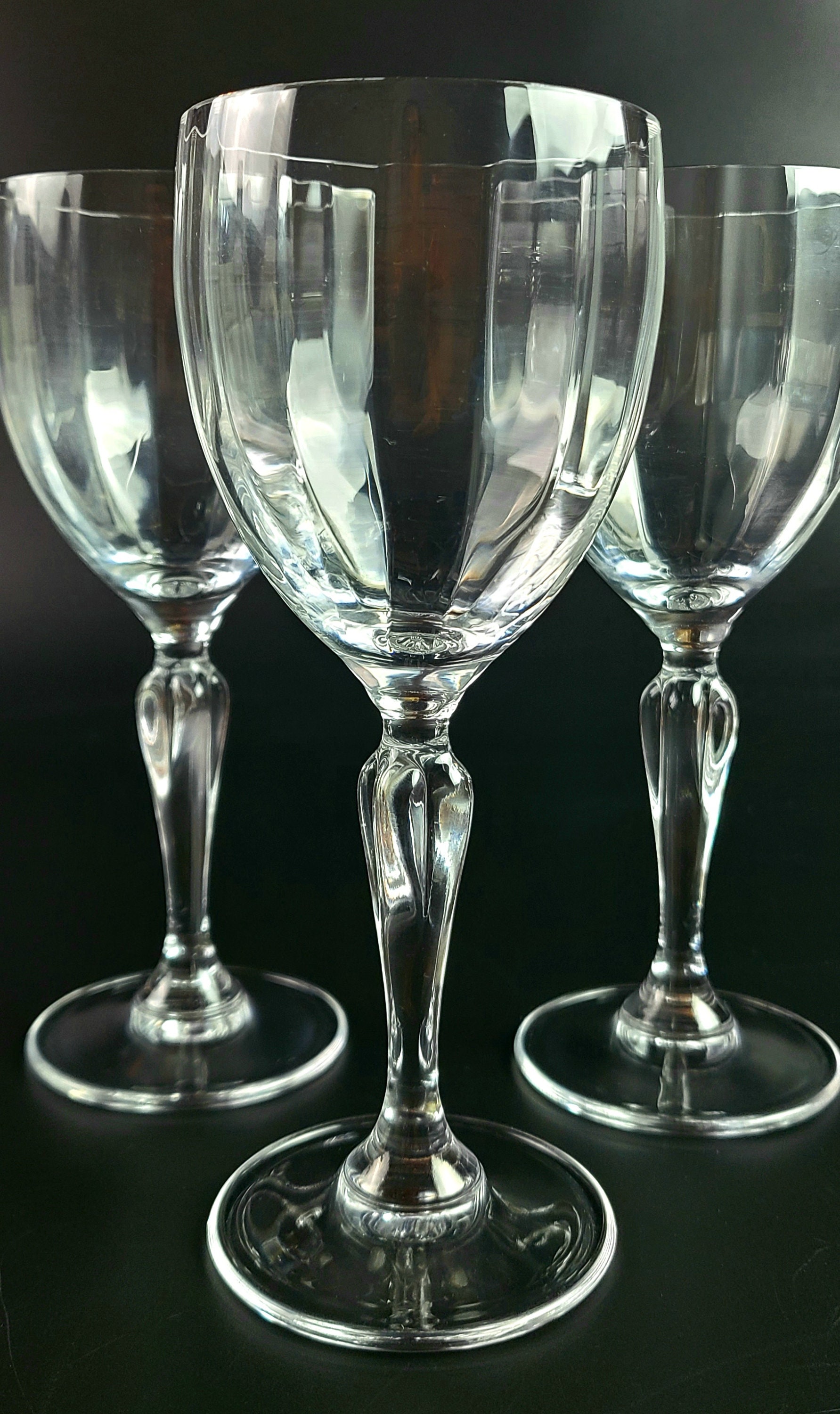 Vintage Optical Illusion Wine Glasses Set of 3 Etsy