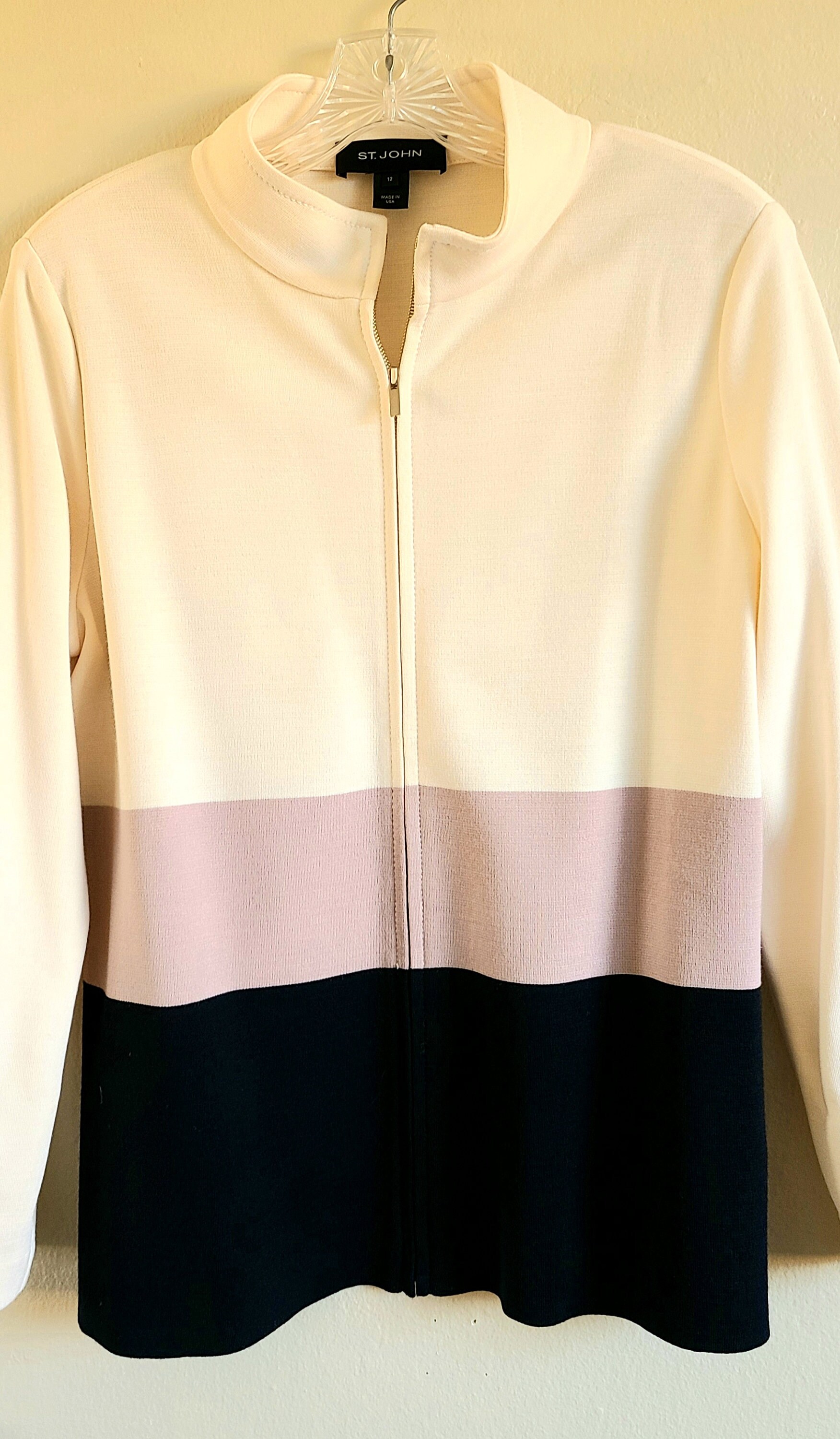 St. John Size 12 Jersey Knit Cardigan 