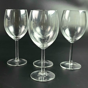 Vintage - Clear No Trim Wine Glasses - Set of 4