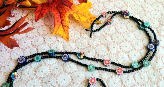 Vintage Beaded - 50" Long - Daisy Flowers - Layer… - image 5