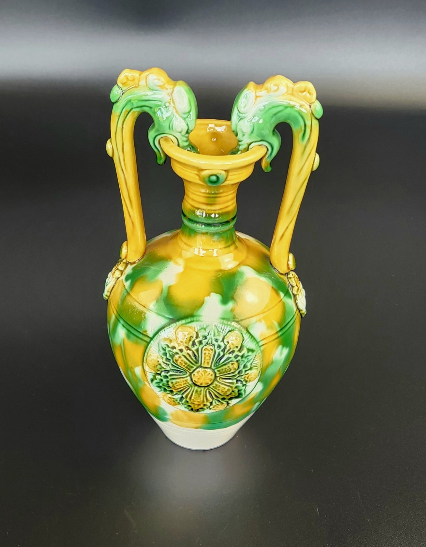 綺麗な花瓶　中国色絵龍の図　天球瓶　高さ約39cm 綺麗な花瓶 中国色絵龍の図 天球瓶 高さ約39cm 工芸品