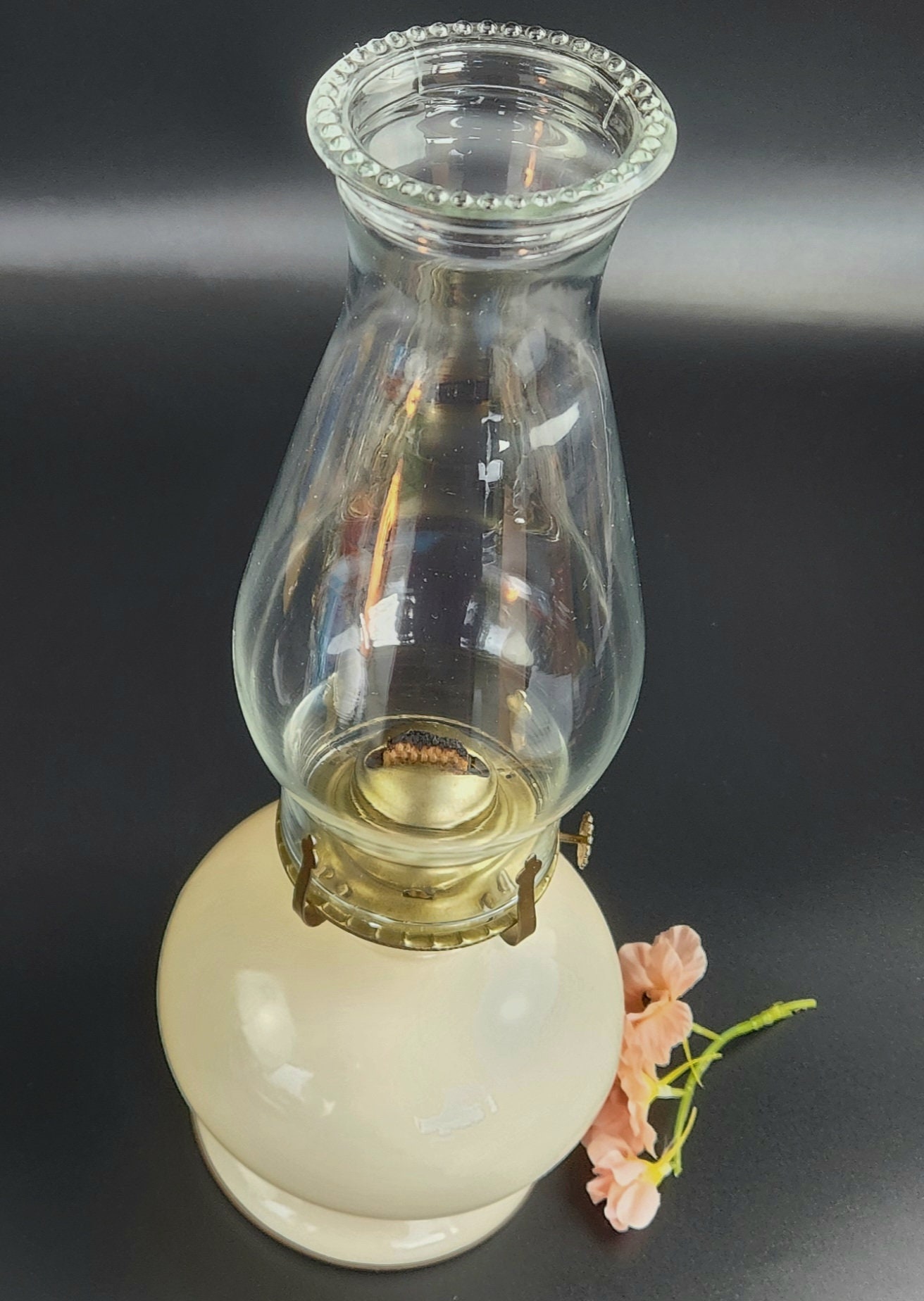 ヴィンテージ オイルランプ - 高さ14 1/4インチ - 花柄デザイン