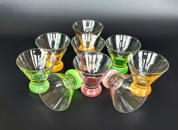 Vintage - Set of 9 - Conical Martini /cocktail Glasses - Dizzy by