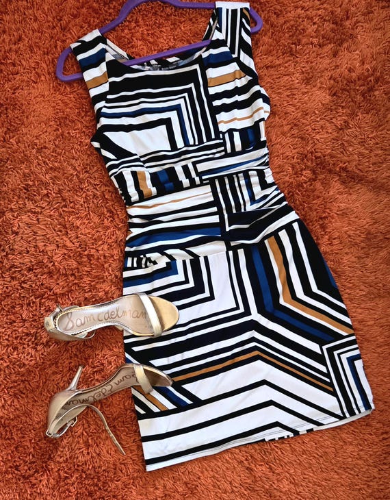 bisou bisou black and white dress Vintage Michele Bonbot – Size 10 – Vietnam – Multicolored Black lace