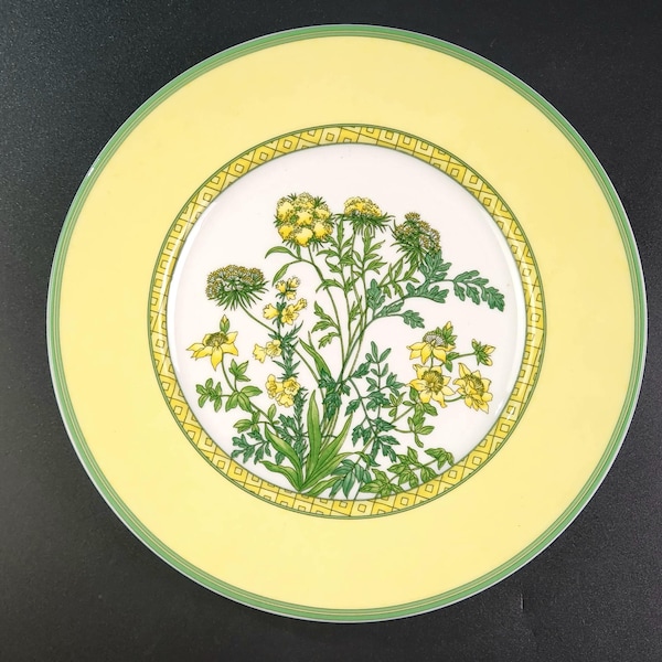 Vintage - Salad Plate Floral Court by Mikasa - 8.5" Diameter