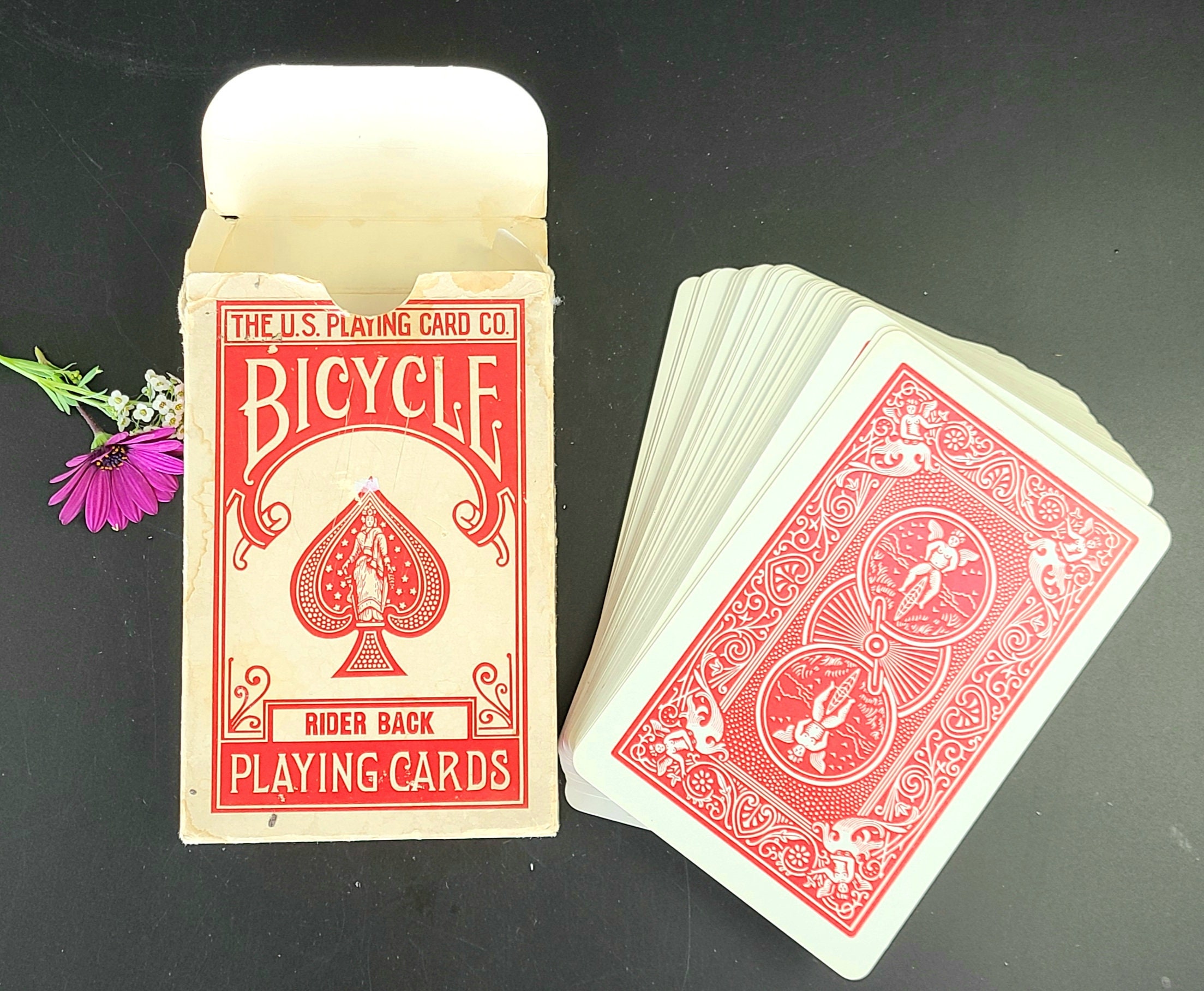 Jeu de cartes traditionnel Bicycle, taille standard pour le poker paquet de  1, 12 ans et plus