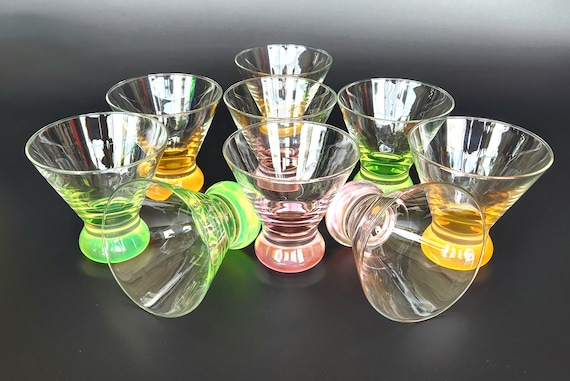Vintage - Set of 9 - Conical Martini /cocktail Glasses - Dizzy by