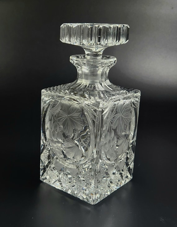 Vintage - Crystal Whiskey Decanter & Stopper - Resembles Nachtmann