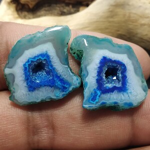 Géode druzy,tranche polie,tranche de pierre gemme,tranche d'agate druzy,géode druzy pour fenêtre,emballage métallique,tranche d'agate,paire d'agate druzy,pierre pour collier,#20